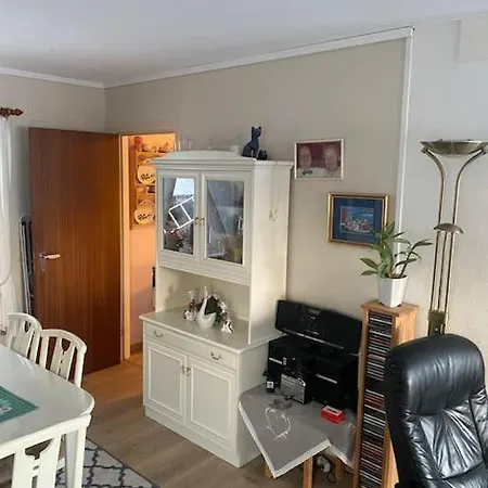 Apartment Enebolig I