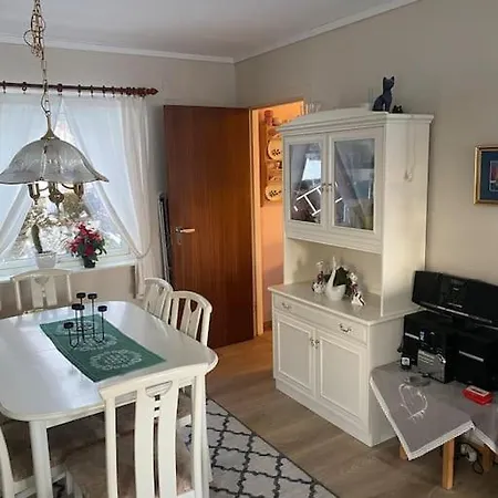 Enebolig I Kabelvag