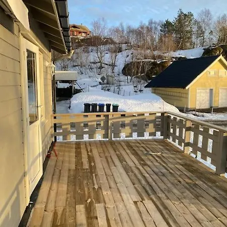 Enebolig I Kabelvag